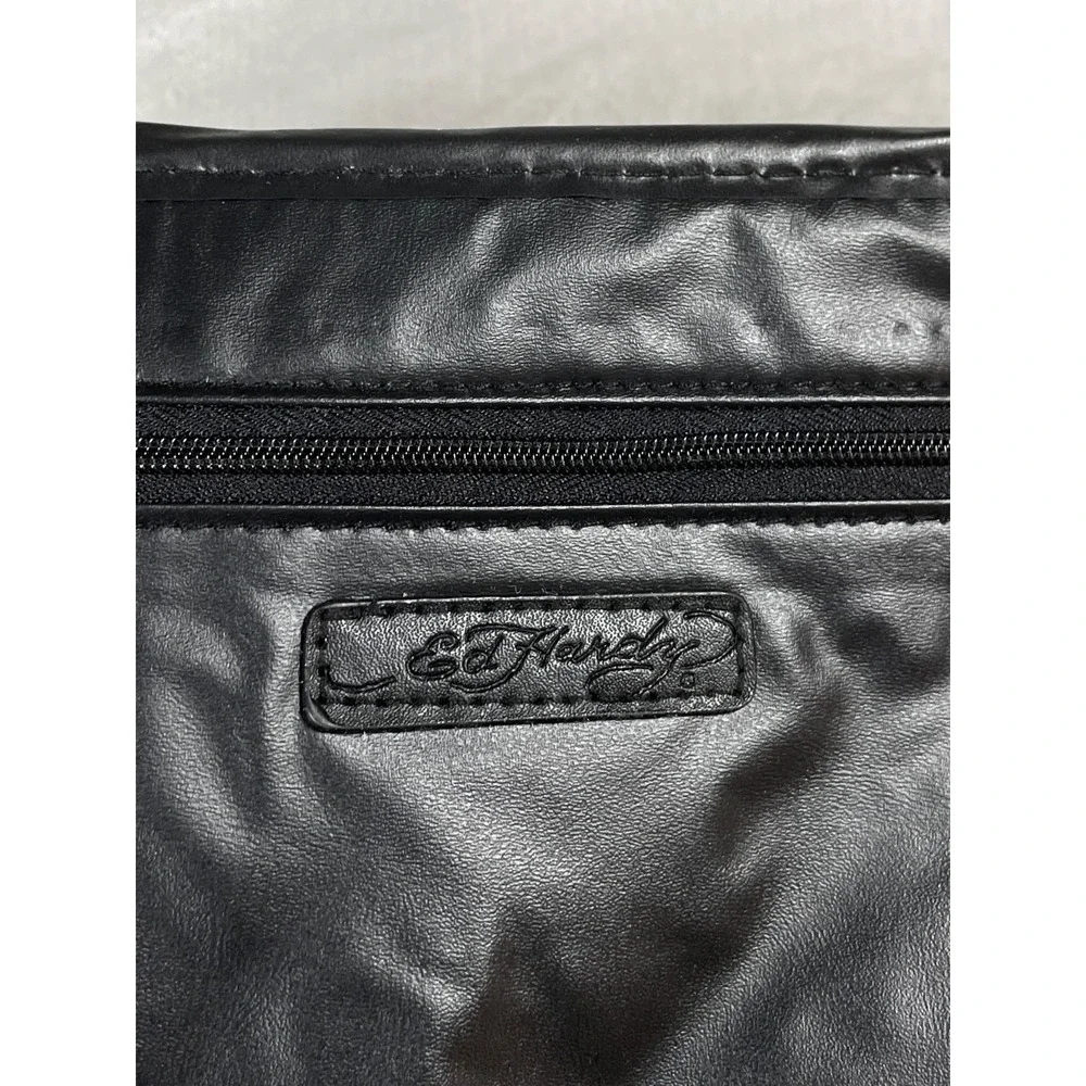 Ed Hardy travel signature